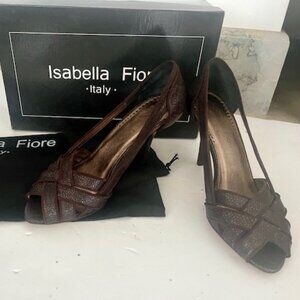 NEW Isabella Fiore Brown Snake-like Heels